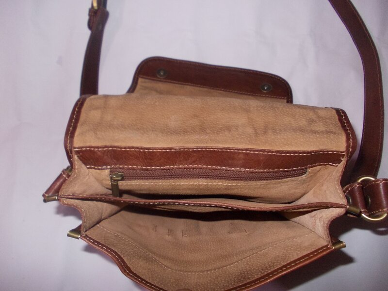 Borseta barbat, din piele naturala bivol, geanta medie, Italia, poze reale